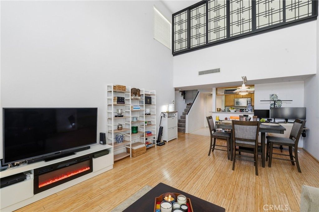 Photo of 1119 Albany St #325, Los Angeles, CA 90015 (MLS # PW26038004)