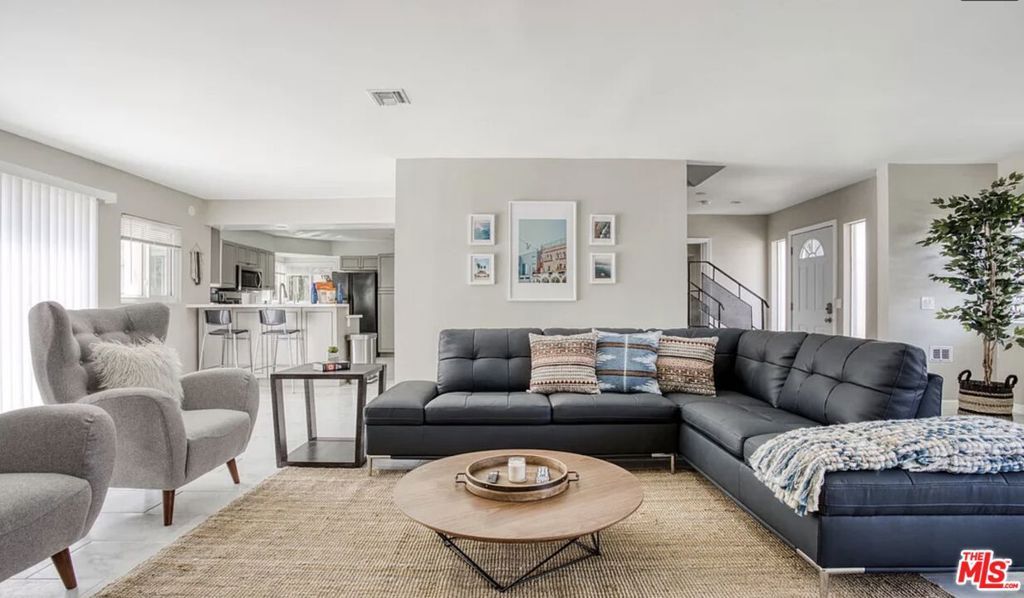 Photo of 8100 W 83rd Street, Playa Del Rey, CA 90293 (MLS # 26643409)