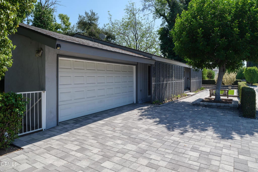 406 E Alhambra Road