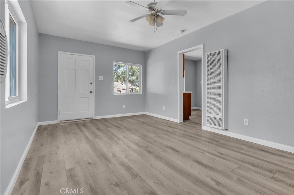 4156 Dwight