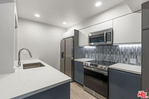 Photo of 1044 20TH Street #C, Santa Monica, CA 90403 (MLS # 26659893)