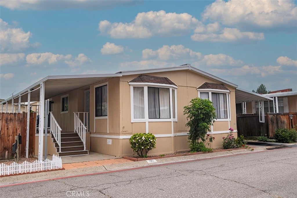 4901 Green River Road 125