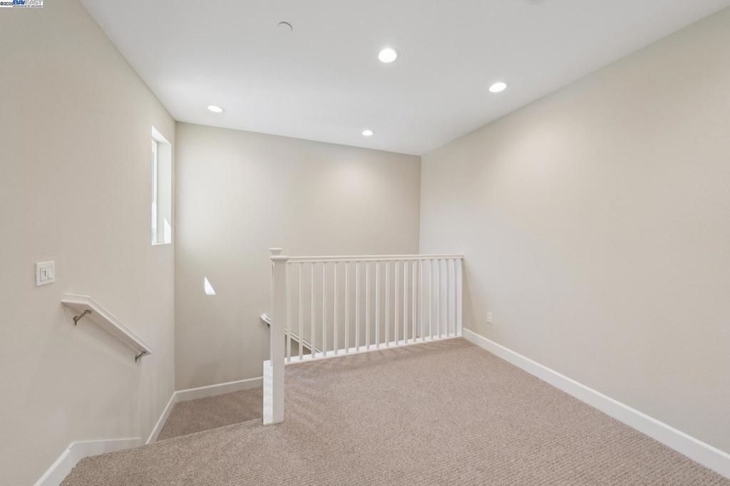 FAIRFIELD - Residential