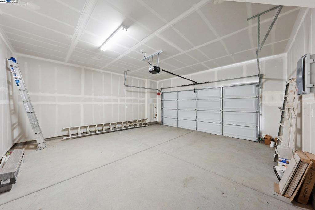 FAIRFIELD - Residential