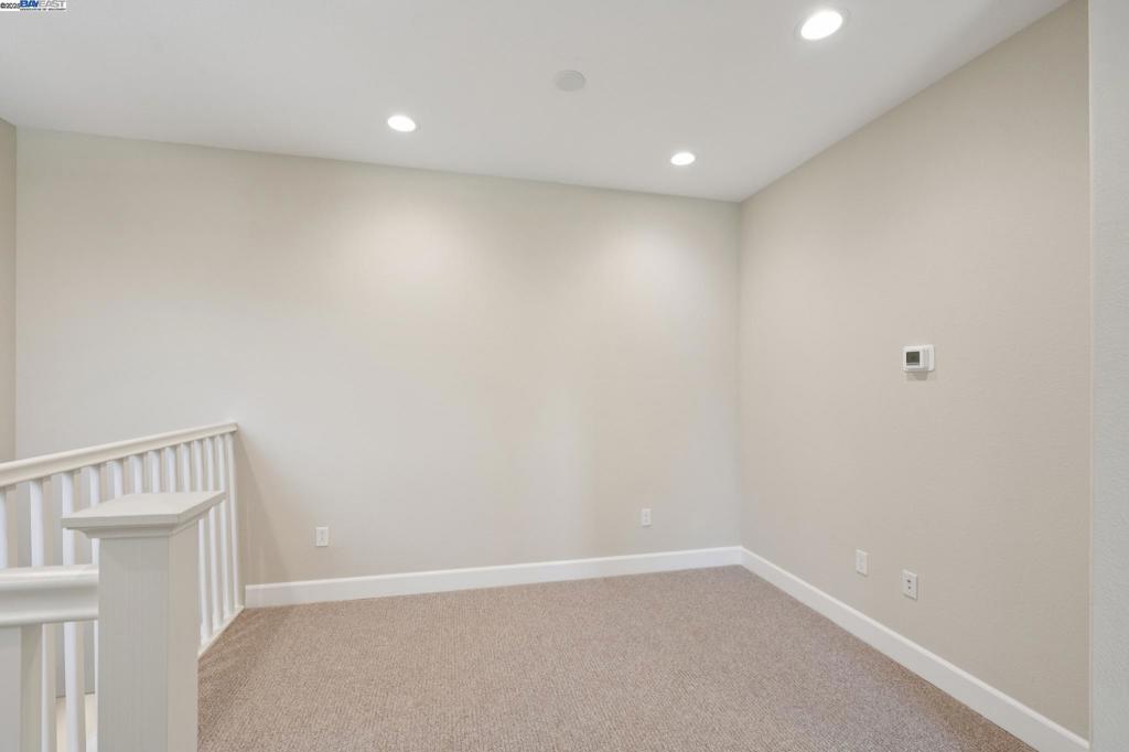 FAIRFIELD - Residential