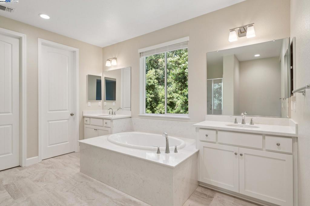 FAIRFIELD - Residential