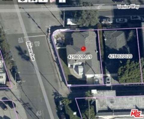 Photo of 404 Venice Way, Los Angeles, CA 90291 (MLS # 26887865)