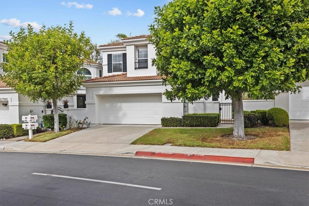 27951 Via De Costa