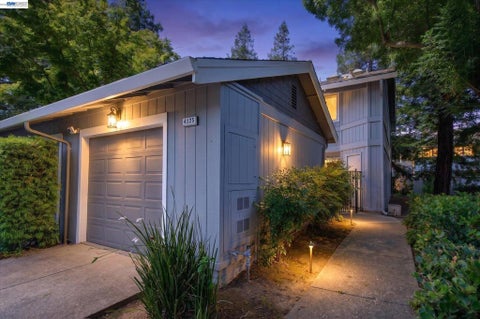 Photo of 4125 Amberwood Cir CIR, Pleasanton, CA 94588 (MLS # 41143595)