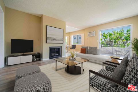 Photo of 11871 Idaho Avenue #8, Los Angeles, CA 90025 (MLS # 25612659) Photo of 11871 Idaho Avenue #8, Los Angeles, CA 90025 (MLS # 25612659)