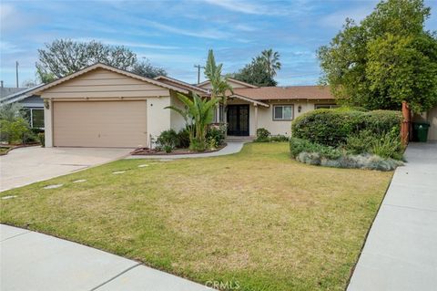 Photo of 6300 La Reina Drive, Tujunga, CA 91042 (MLS # GD26074340)