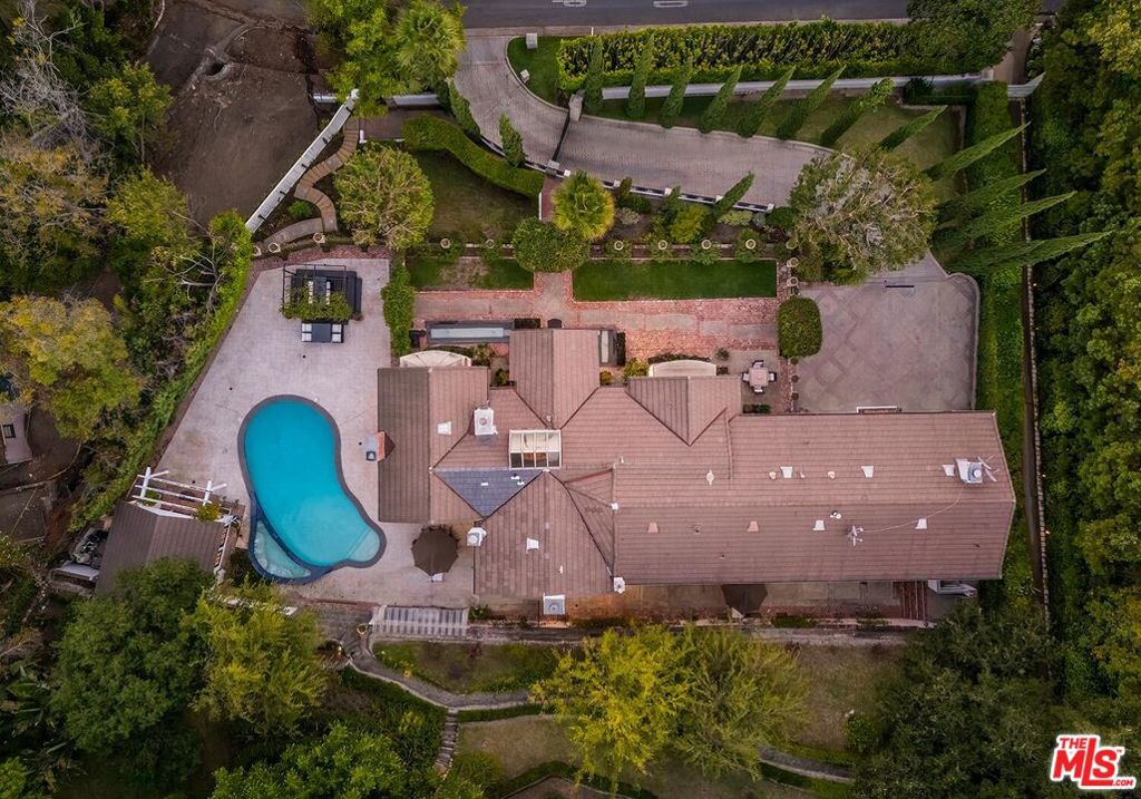 725 N Faring Road