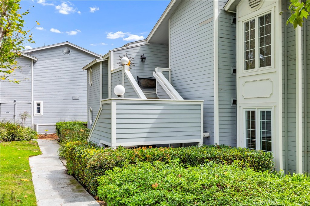 2186 S Coast Highway