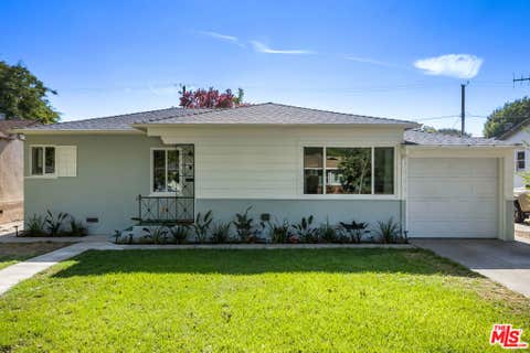 Photo of 811 N Keystone Street, Burbank, CA 91506 (MLS # 26883825)