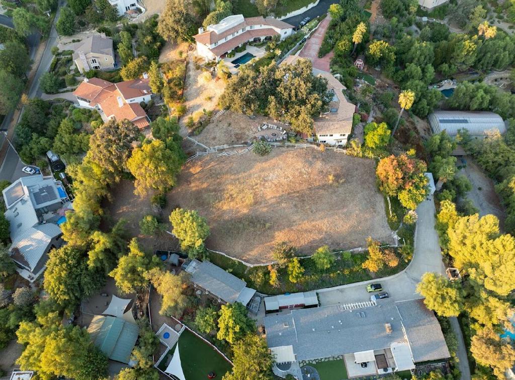 53 Foothill Drive