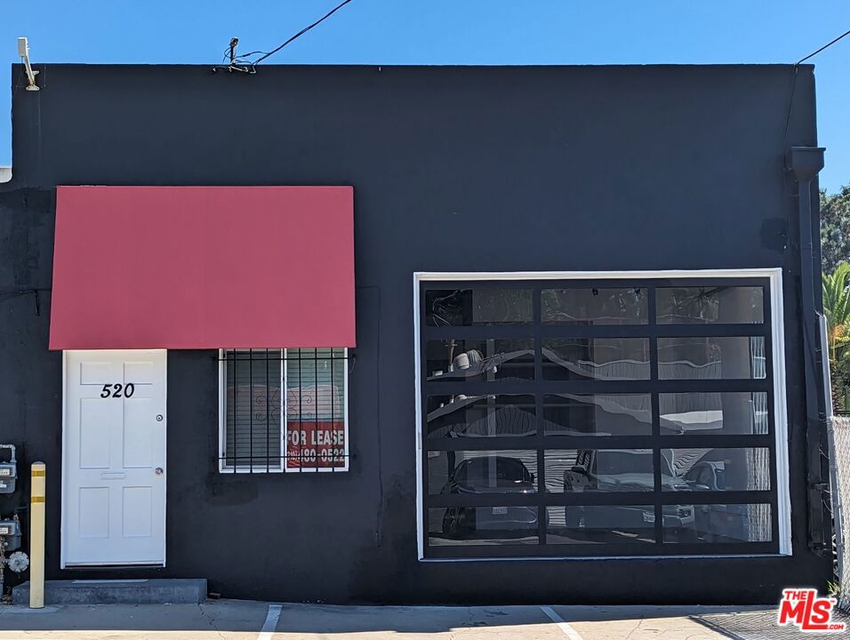 Location! Location! Minutes from the beach. Rarely do you find a creative office, flex space in the heart of Hermosa Beach. Approximately 2150 sq.ft. space, free standing building, asking $7500/mth Modified Gross Tenant pays utilities, trash & upkeep of the premises. This beautiful free-standing building has a dock high for shipping, shared office spaces, conference/office area that opens to a kitchen/dining area, an enclosed workshop area for light manufacturing and/or storage space. This would be a perfect space for a business that is looking to grow. Zoned light manufacturing.