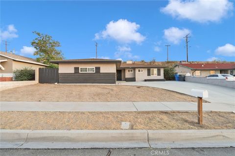 Photo of 850 Linda Ln, Barstow, CA 92311 (MLS # IV26079710)