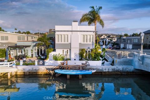 Photo of 200 Grand Canal, Newport Beach, CA 92662 (MLS # NP26028725)