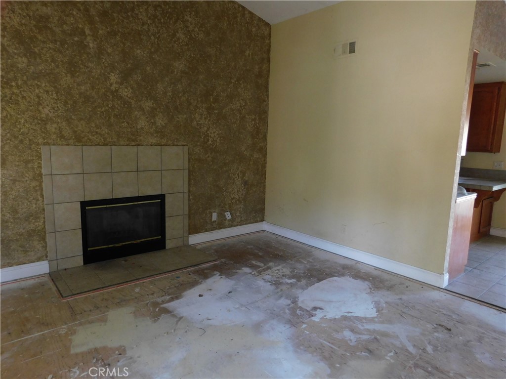 23441 Lakeview