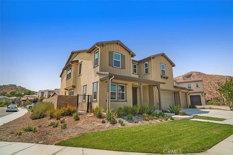 Photo of 28851 28851 Wyatt Ct CT, Saugus, CA 91390 (MLS # SR26224498)
