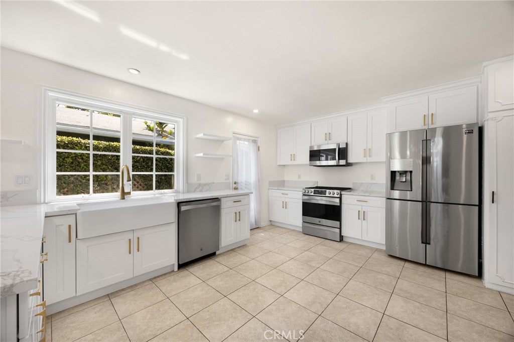 208 Somerset Drive