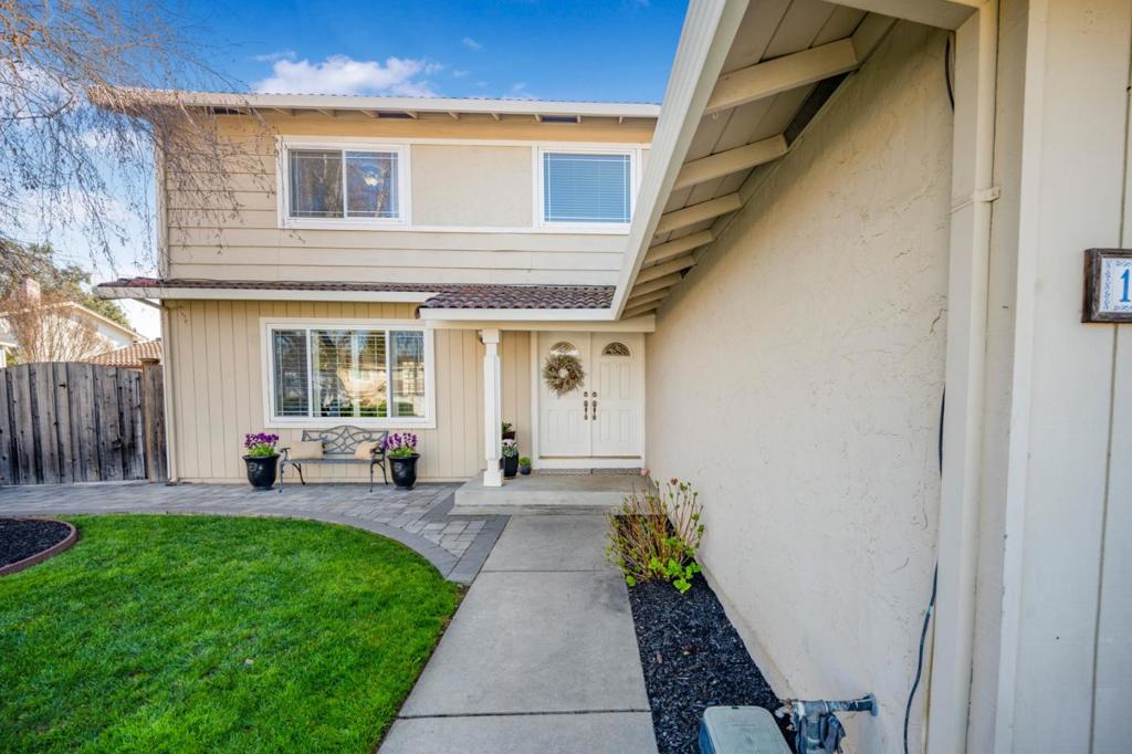 15465 La Pala Court