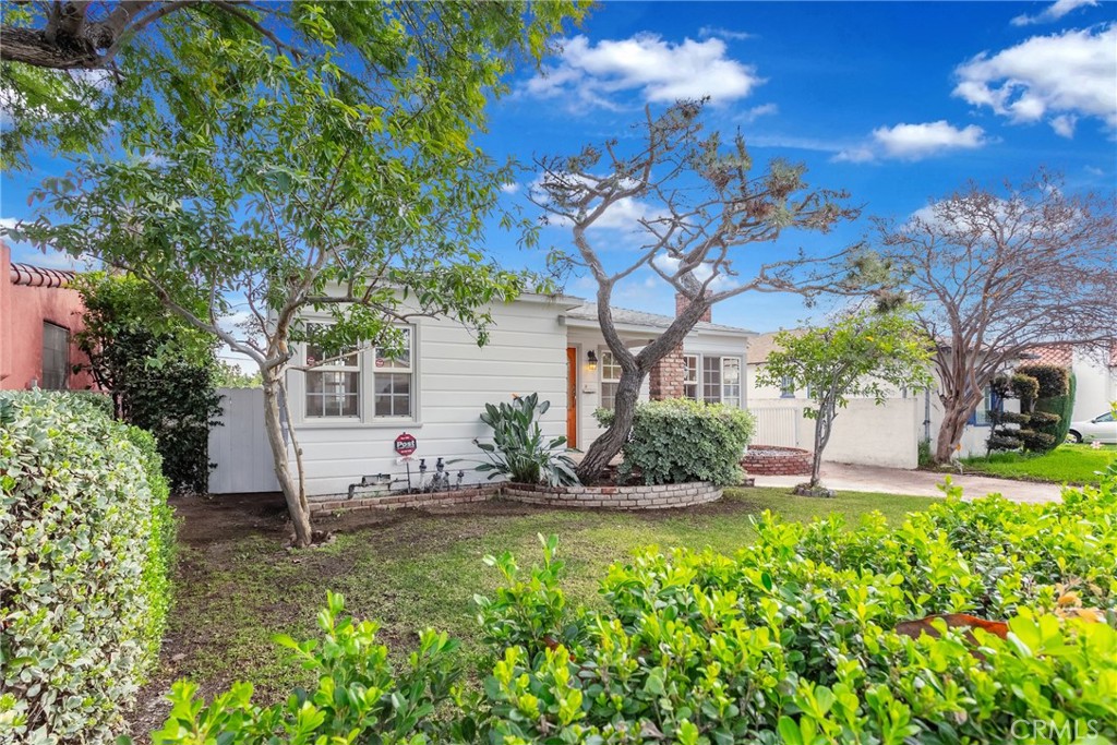 912 S Sierra Vista Avenue