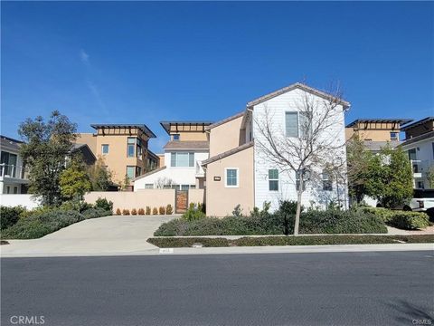 Photo of 417 W Bagnall Street, Glendora, CA 91740 (MLS # AR25233463)