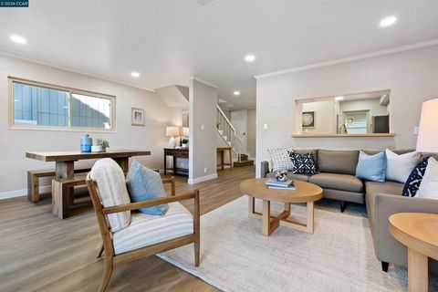 Photo of 117 Ascot Ct Ct #A, Moraga, CA 94556 (MLS # 41121869)