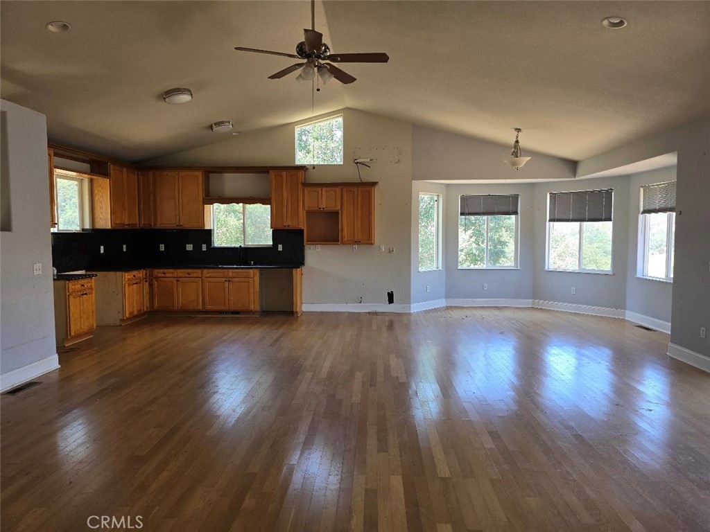 2723 Apache Trail