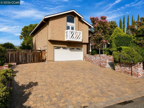 Photo of 1325 New Hampshire Dr DR, Concord, CA 94521 (MLS # 41146575)