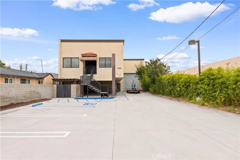MLS: AR26143549