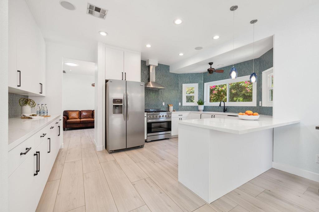 Bella Vista - Residential