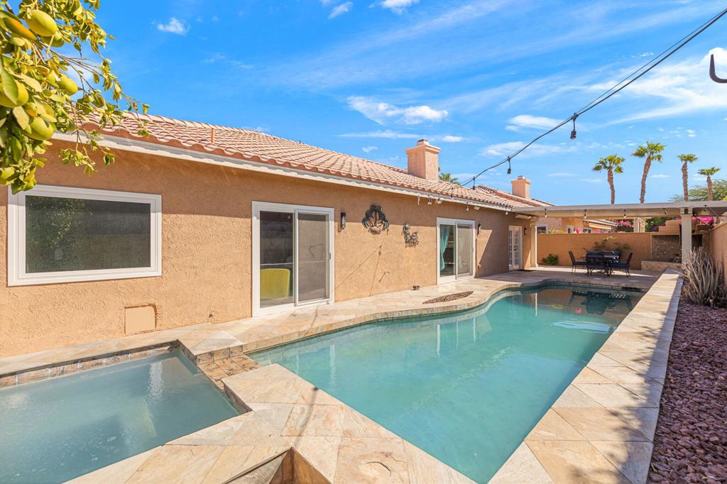 Bella Vista - Residential