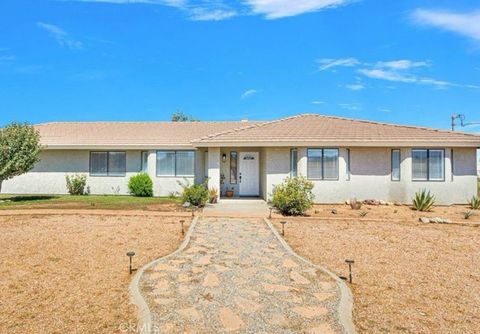Photo of 13980 Mission ST, Hesperia, CA 92344 (MLS # PW26127005)