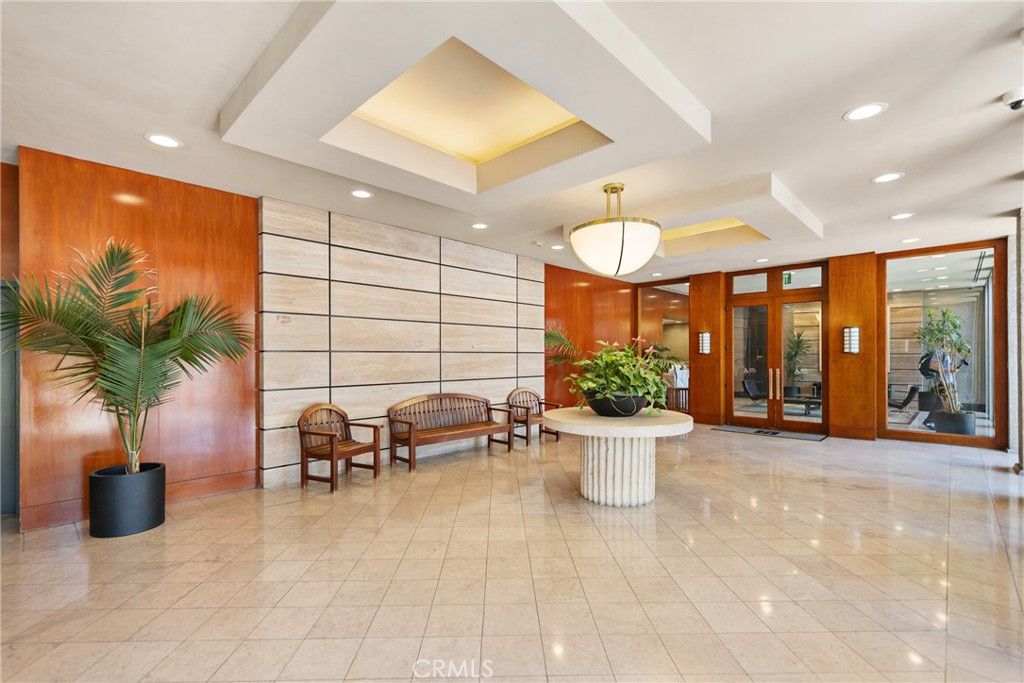 Photo of 800 W 1st Street #2206, Los Angeles, CA 90012 (MLS # AR25183306)