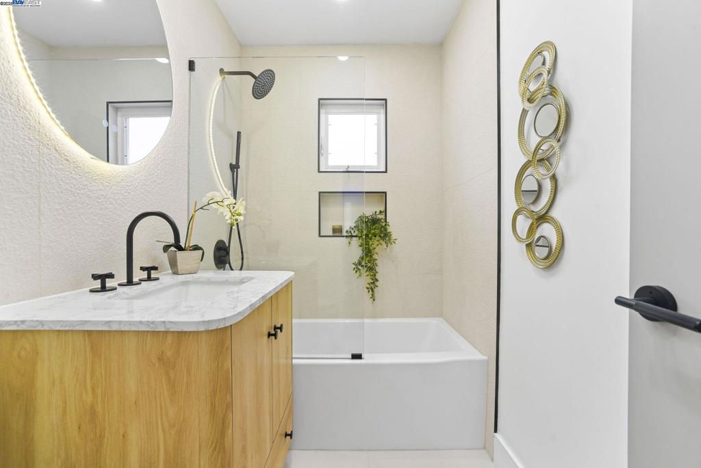 SANTA CLARA - Residential