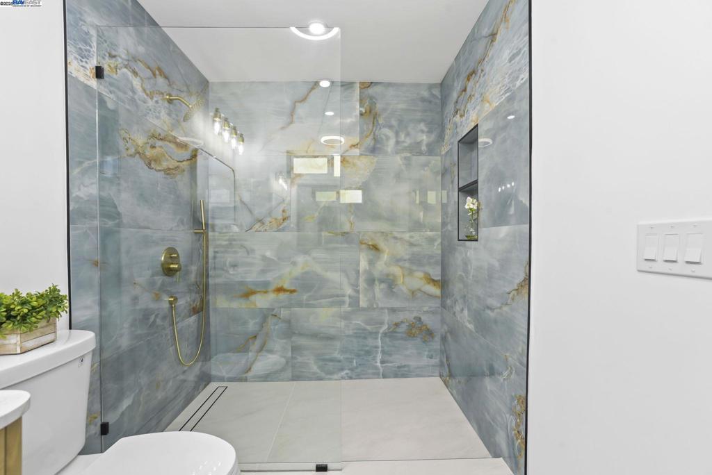 SANTA CLARA - Residential