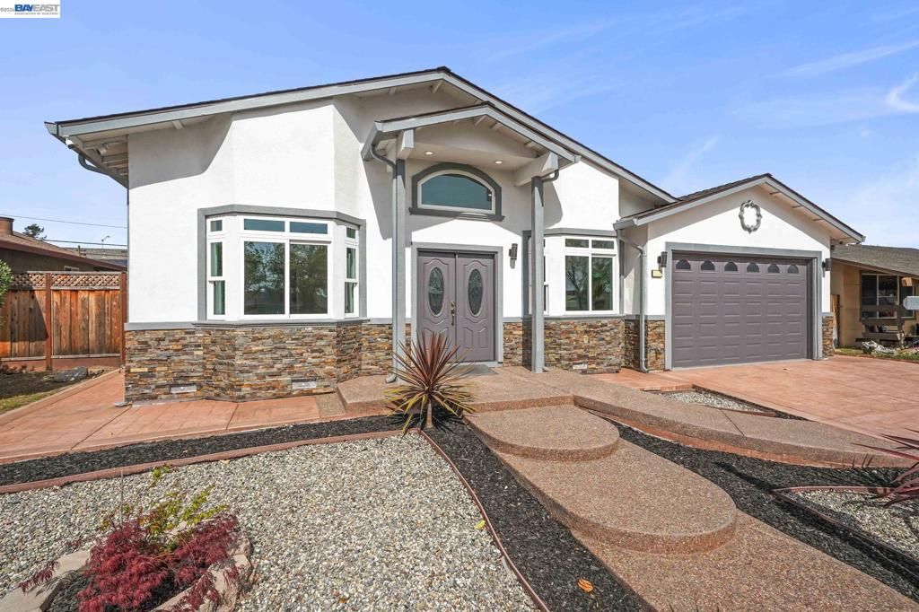 listing image 130726819924579030201