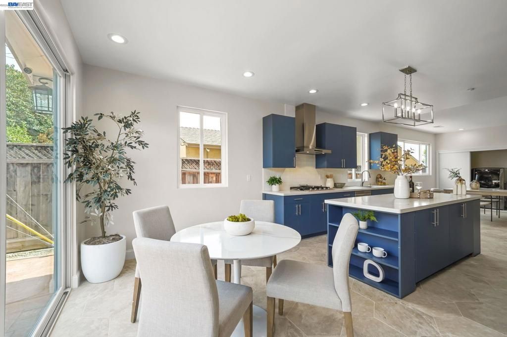 listing image 130726067826348272528