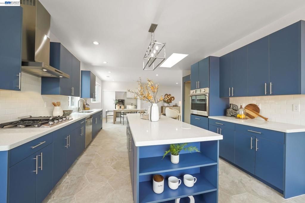 listing image 130720914735395752507