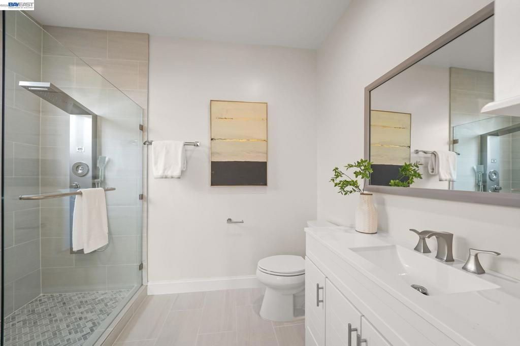 listing image 130728439721479021462