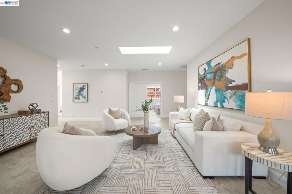 listing image 130723251534320448006