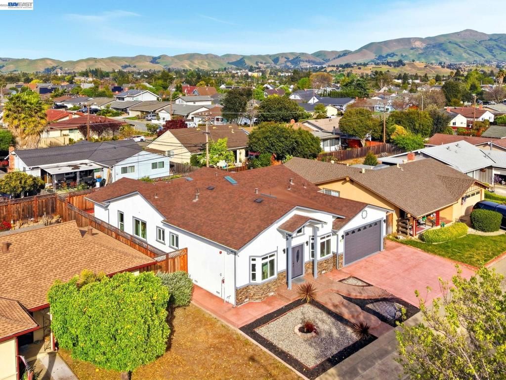 listing image 130726936746339802198