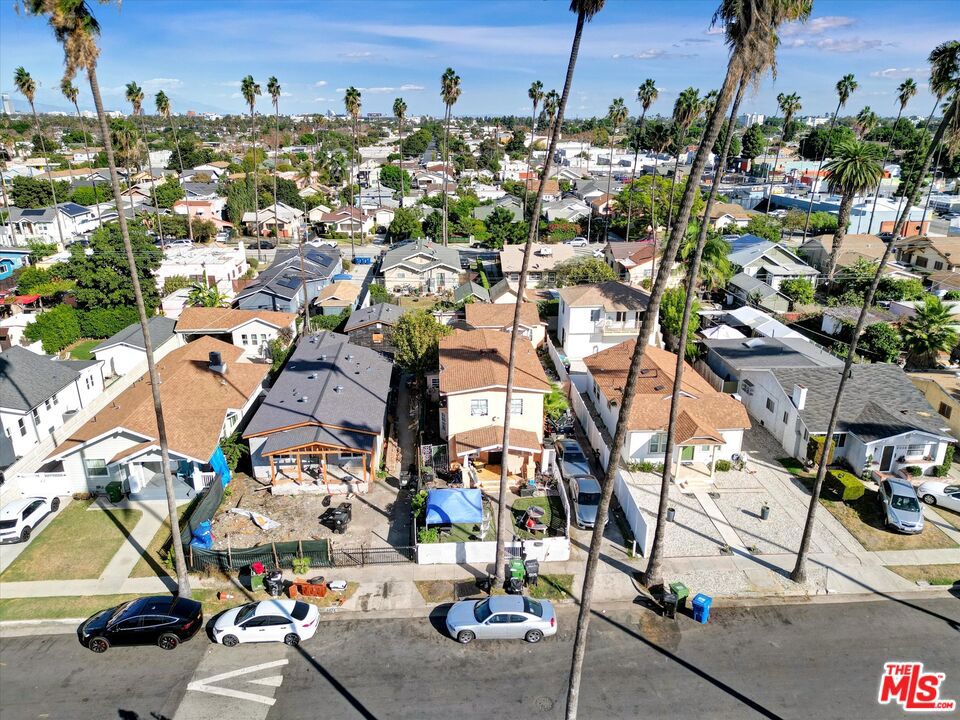 3976 3rd Avenue