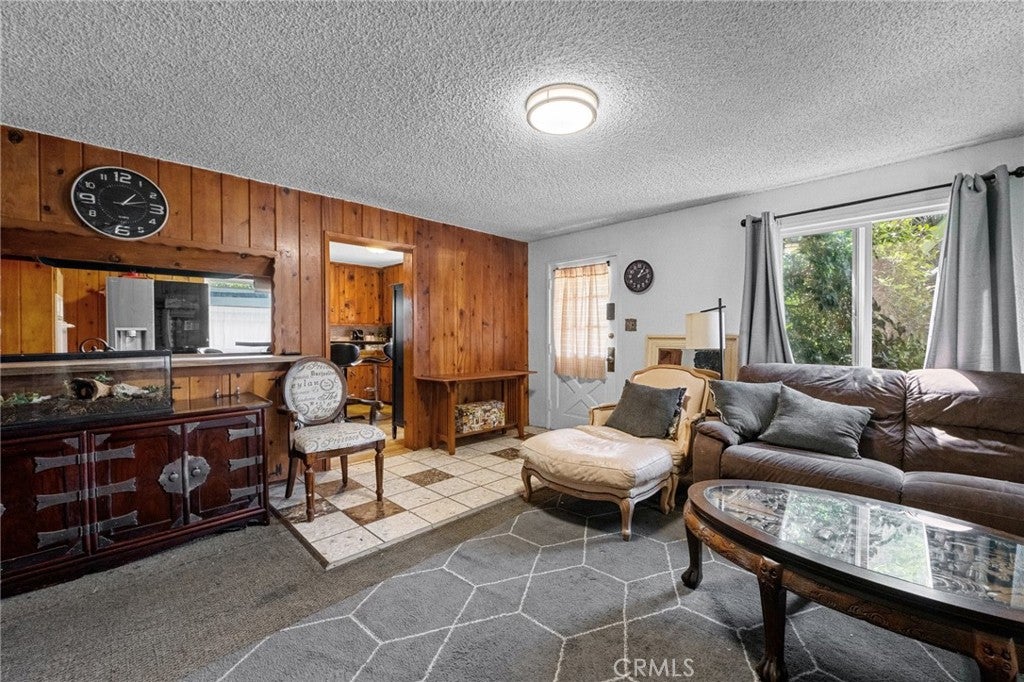 162 Cecil 162 Cecil