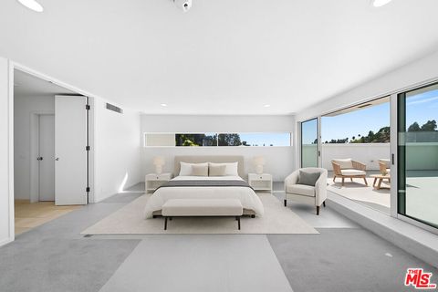 Photo of 1591 Lindacrest Drive, Beverly Hills, CA 90210 (MLS # 25600883)