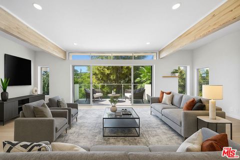 Photo of 1591 Lindacrest Drive, Beverly Hills, CA 90210 (MLS # 25600883)