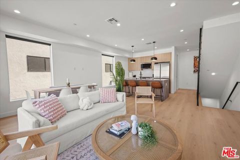 Photo of 847 N June Street, Los Angeles, CA 90038 (MLS # 25578901) Photo of 847 N June Street, Los Angeles, CA 90038 (MLS # 25578901)