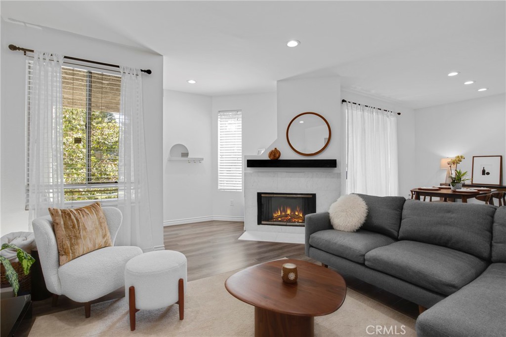 1445 Brett Place 114